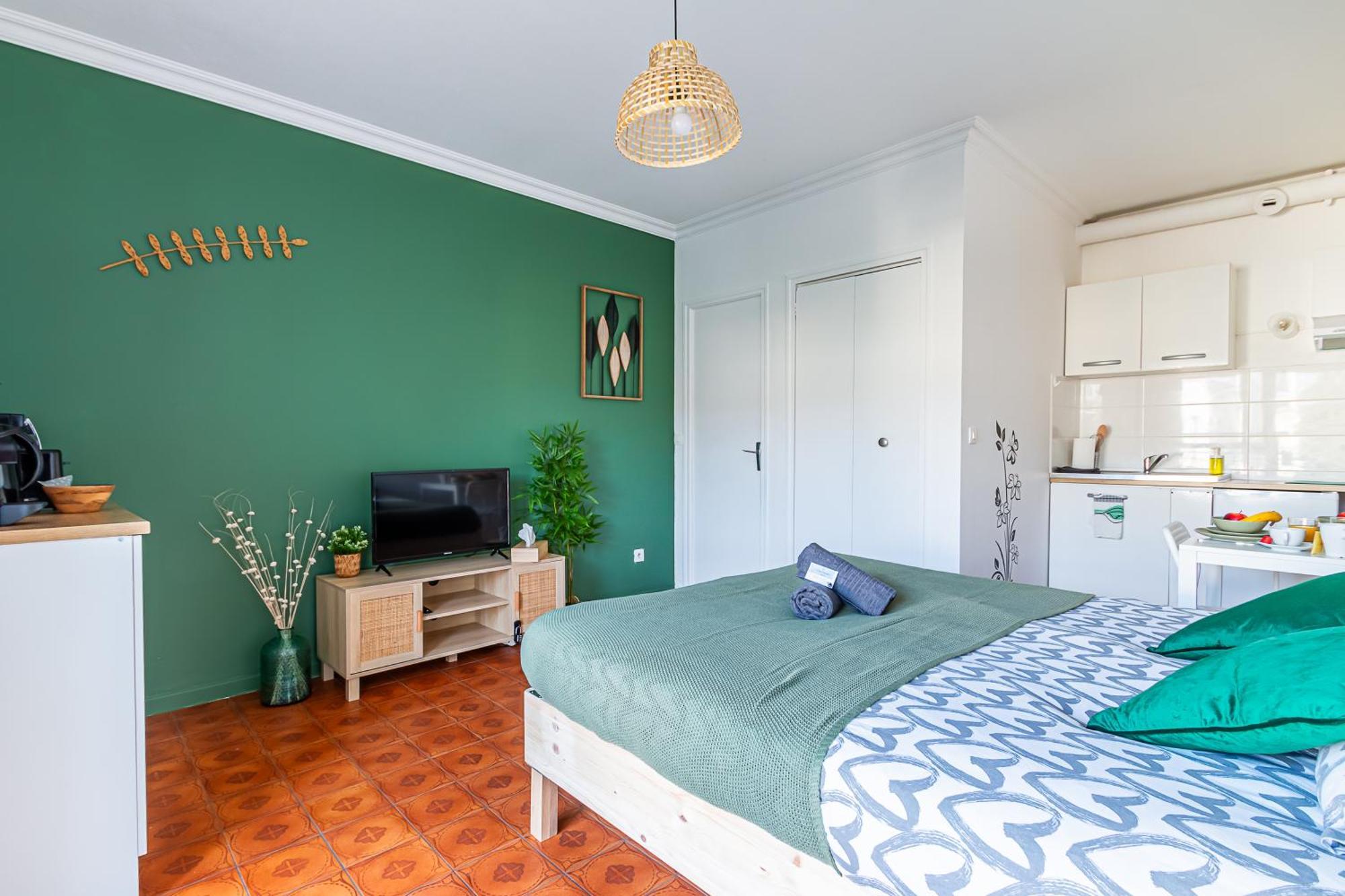 Appart'Hotel Nuiteejour Versailles Saint Cyr L'Ecole Exterior photo