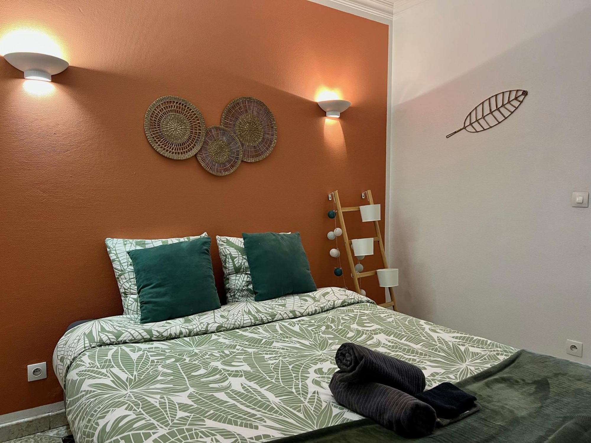 Appart'Hotel Nuiteejour Versailles Saint Cyr L'Ecole Exterior photo